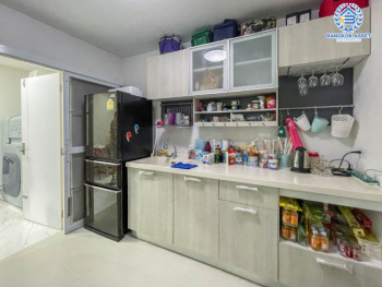 *****บ้านแฝดมือสองย่านศาลายา ม.วิลลาจจิโอ ปิ่นเกล้า-ศาลายา เนื้อที่กว้าง 35 ตร.ว. ฟังก์ชัน 3 ห้องนอน 2 ห้องน้ำ ที่จอดรถ 2 คัน บ้านสภาพสวย ตกแต่งสไตล์โมเดิร์น โครงการตั้งบนทำเลเดินทางสะดวก ใกล้รถไฟฟ้าสายสีแดง "สถานีศาลายา" และทางด่วน "ศรีรัช(วงแหวนรอบนอก)"